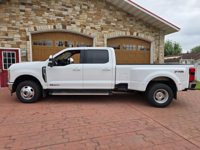 2023 Ford F-350 Lariat photo 6