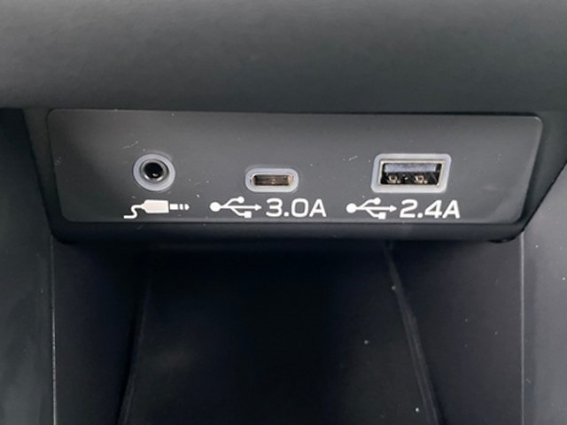 2025 Subaru Outback Touring XT photo 10