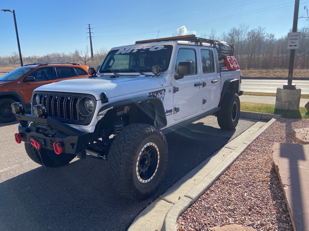 2020 Jeep Gladiator Sport S's photo