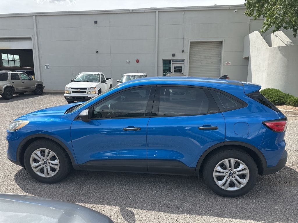 2020 Ford Escape S photo 3