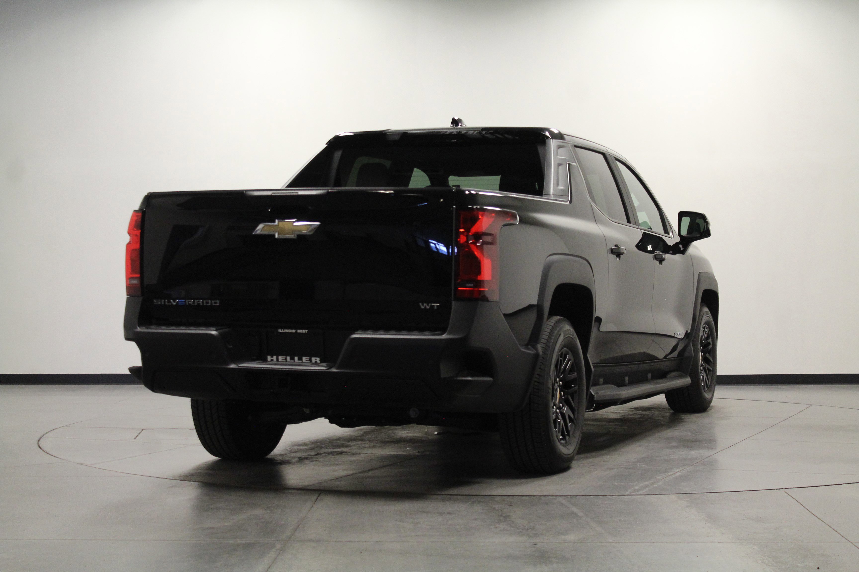 2024 Chevrolet Silverado EV Work Truck photo 2