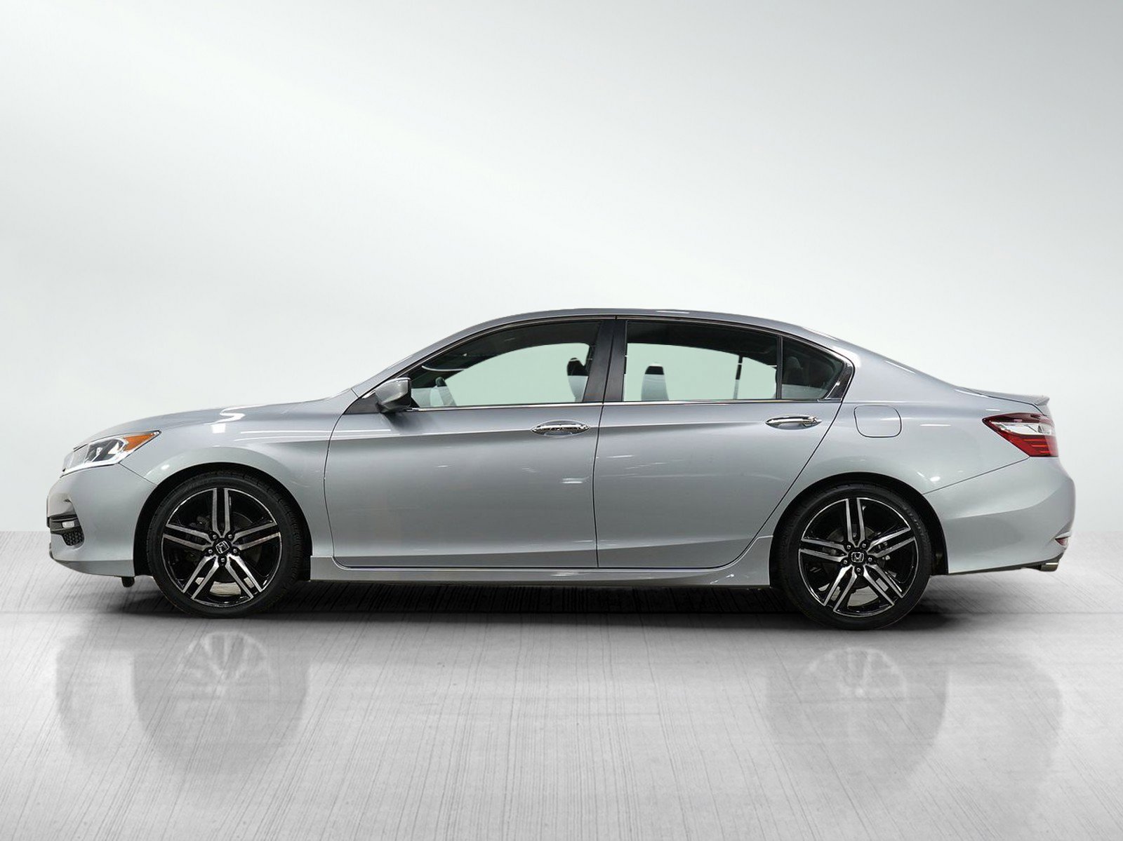 Used 2017 Honda Accord Sport with VIN 1HGCR2F52HA036345 for sale in Burnsville, Minnesota