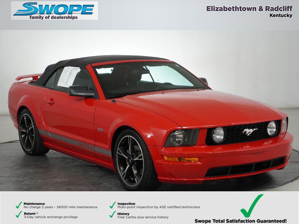 2005 Ford Mustang GT Premium's photo