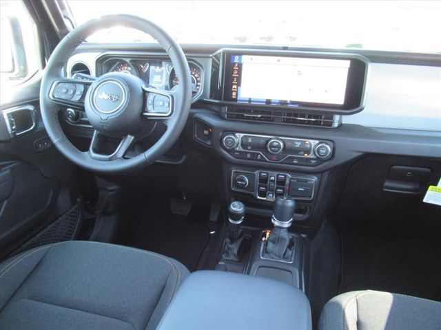 2025 Jeep Gladiator Sport S photo 13