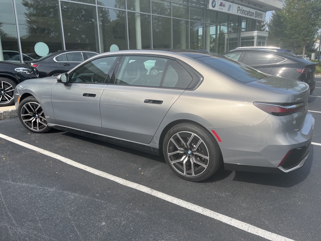 2024 Bmw 740i xDrive photo 3