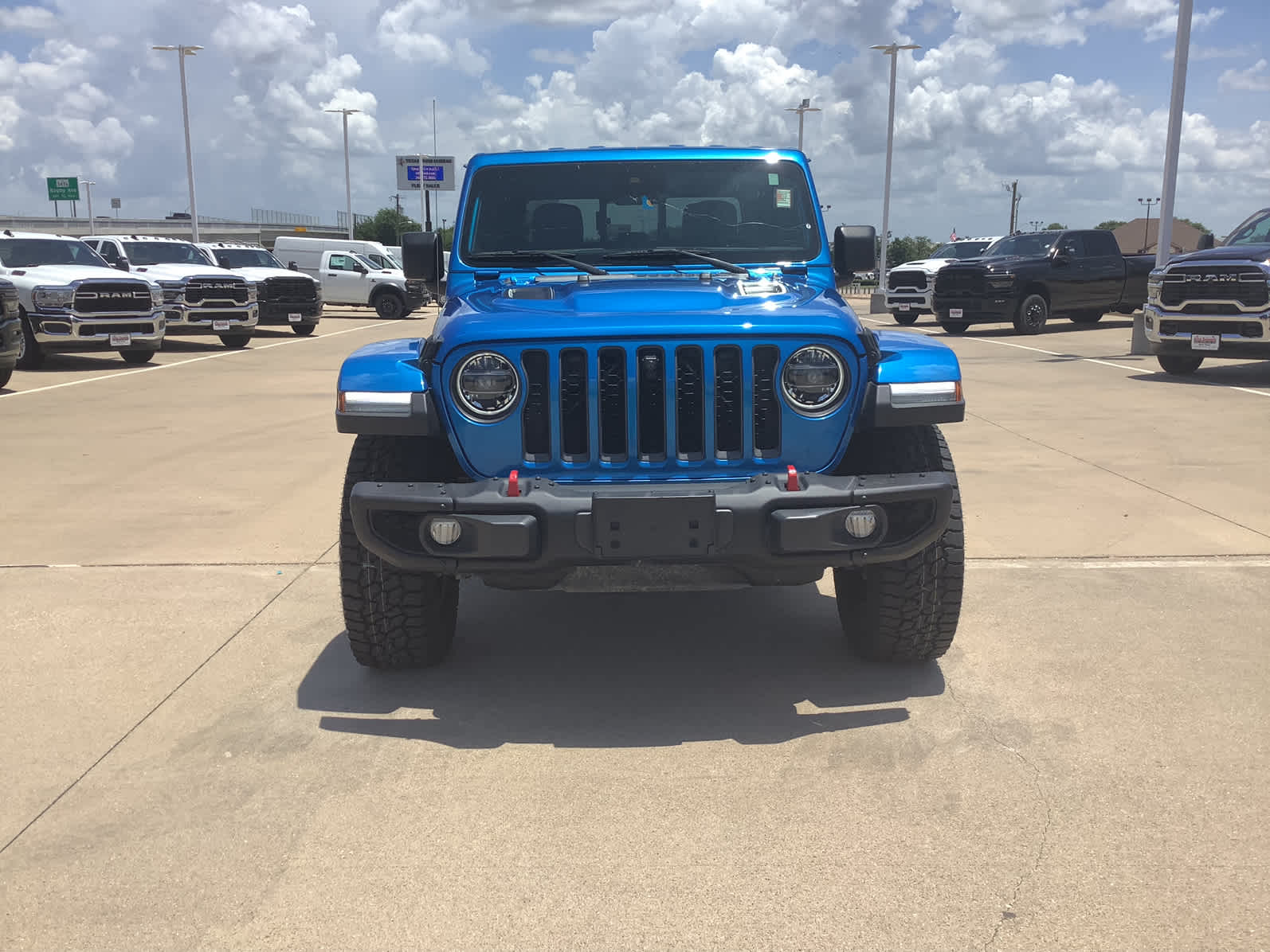 2021 Jeep Gladiator Rubicon photo 4