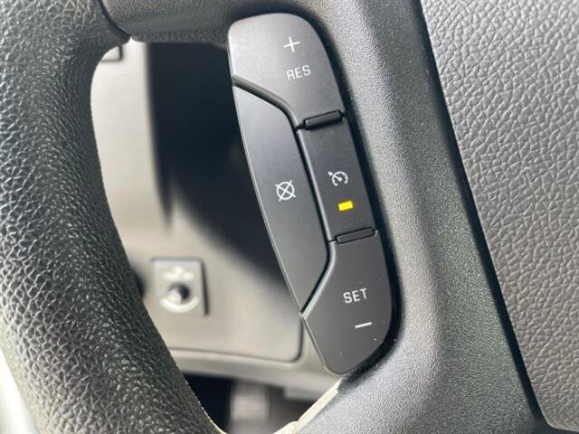 2022 Chevrolet Express Passenger 3500 photo 13