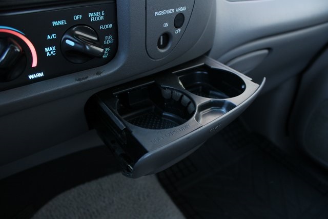 1998 Ford F-150 XLT photo 4