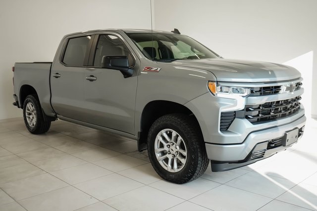 2024 Chevrolet Silverado 1500 RST photo 6