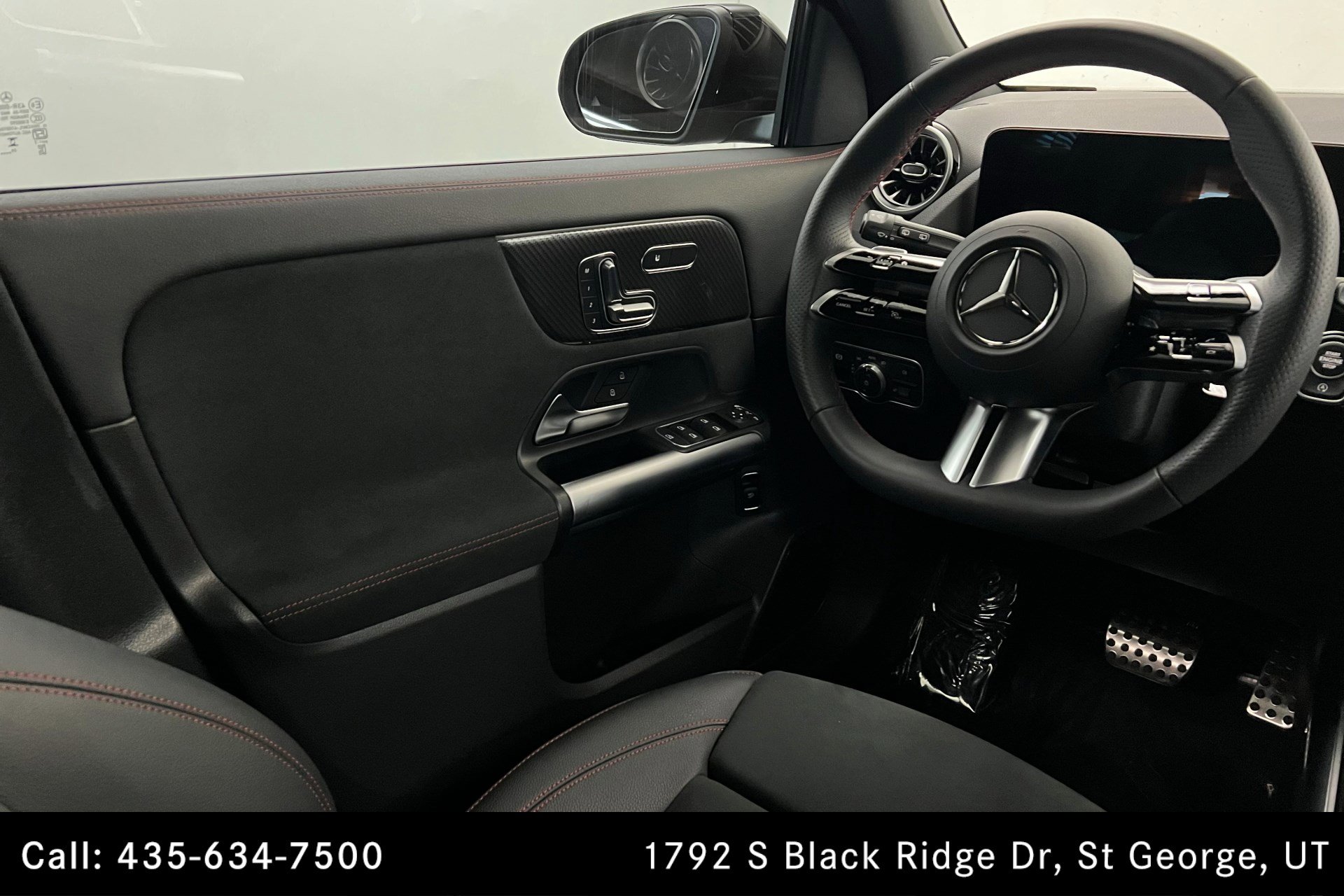 2025 Mercedes Benz GLA 250 photo 11