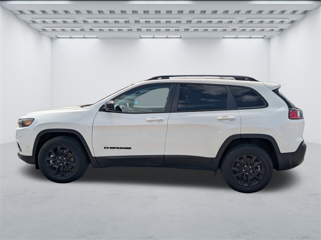 2023 Jeep Cherokee Altitude photo 3