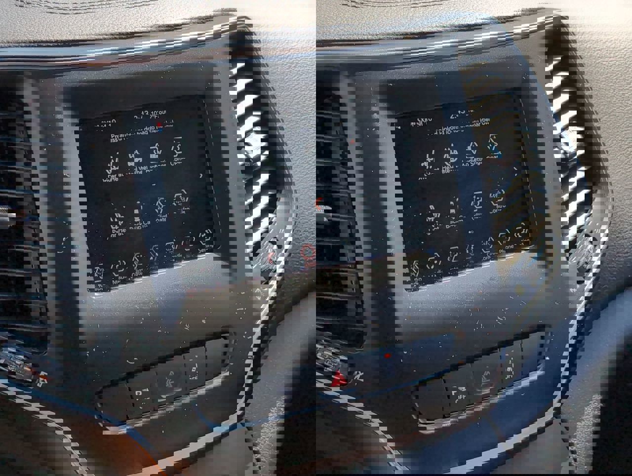 2021 Jeep Cherokee Altitude photo 19
