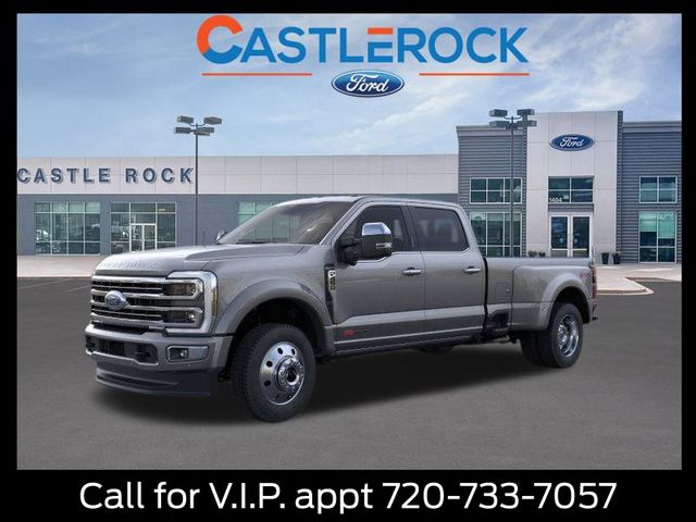 2026 Ford F-450 Super Duty Platinum's photo