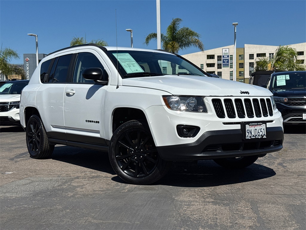 2015 Jeep Compass Altitude photo 2