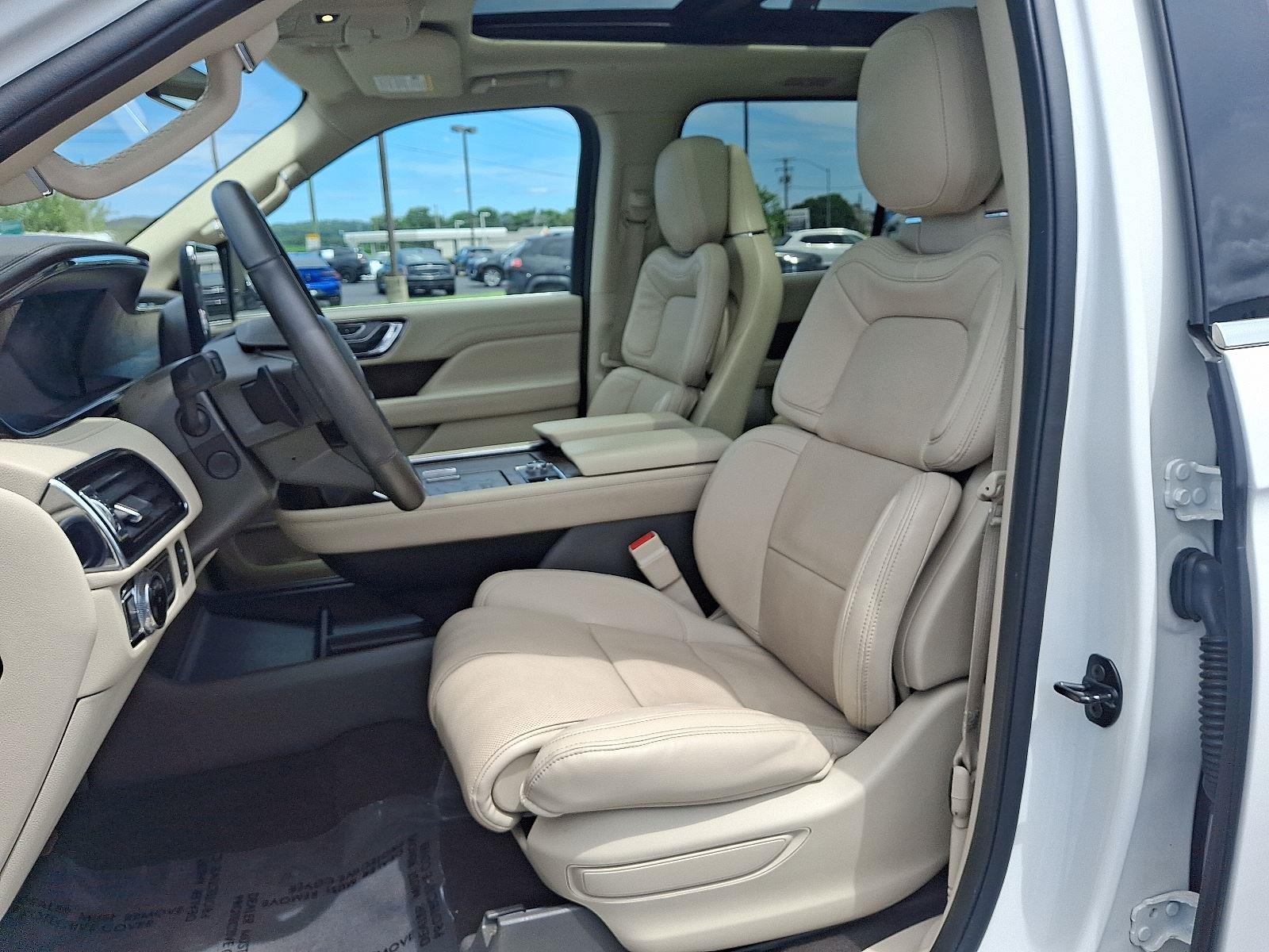 2020 Lincoln Navigator L Reserve photo 14