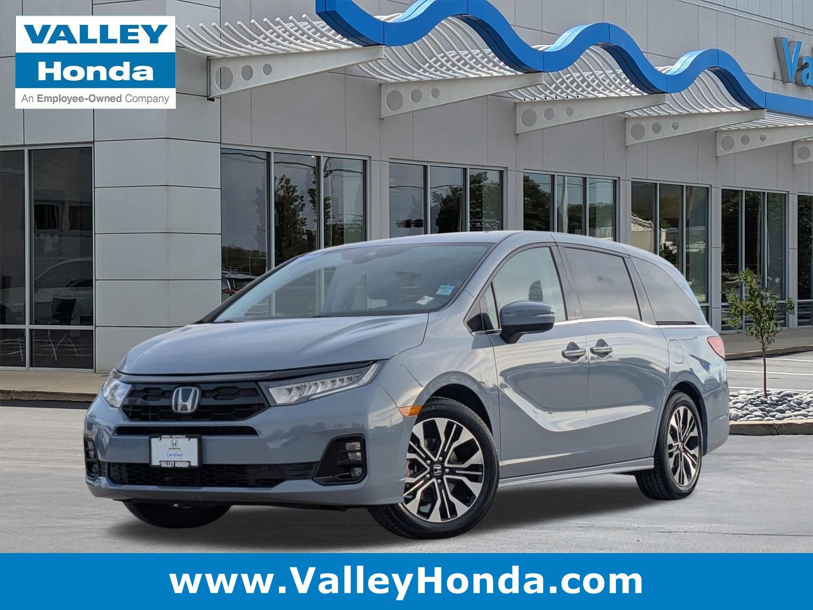 2025 Honda Odyssey Elite's photo