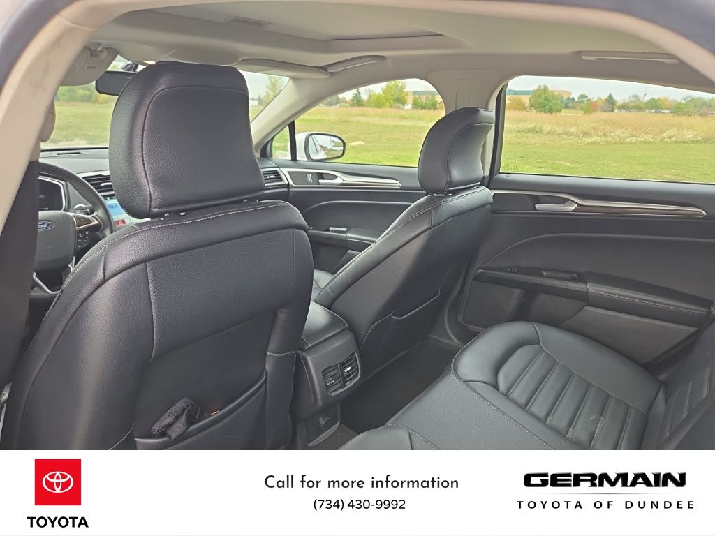 2018 Ford Fusion SE photo 24