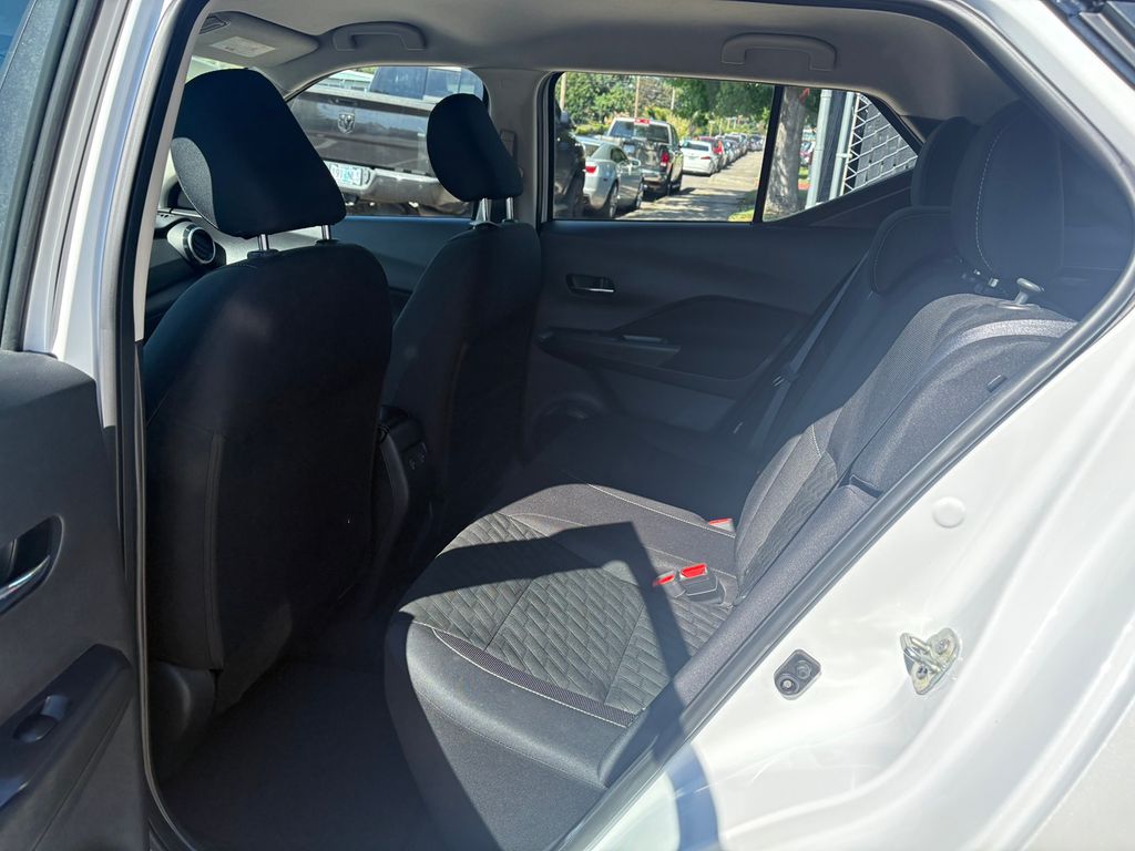 2023 Nissan Kicks SV photo 27