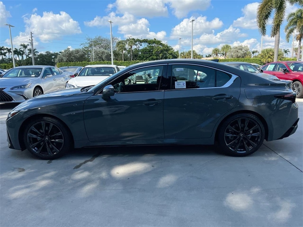 2025 Lexus IS 350 F SPORT photo 3