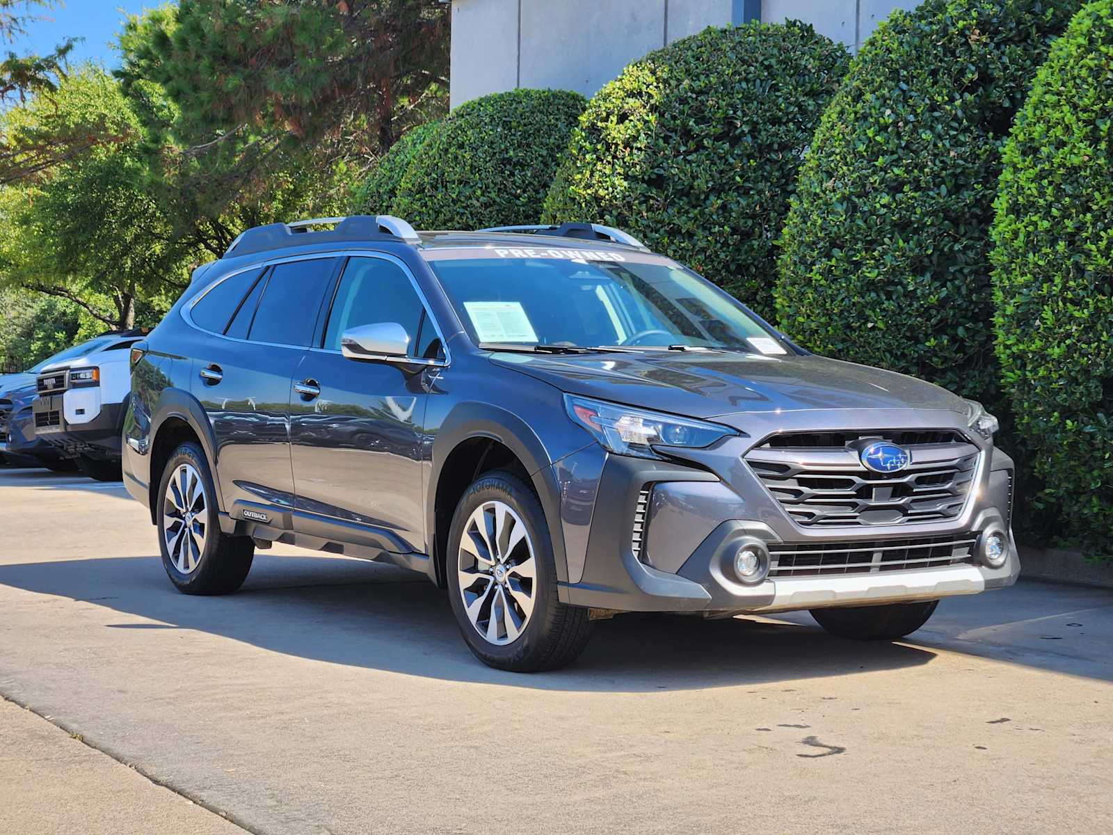 2025 Subaru Outback Touring photo 2