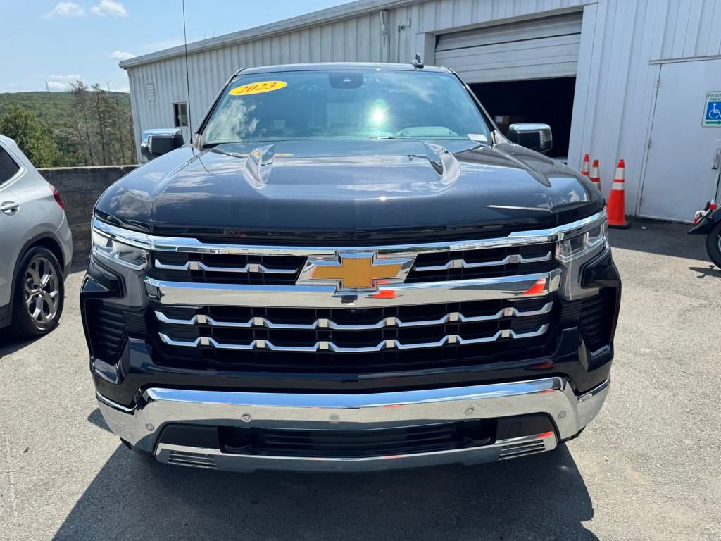 2023 Chevrolet Silverado 1500 LTZ photo 8