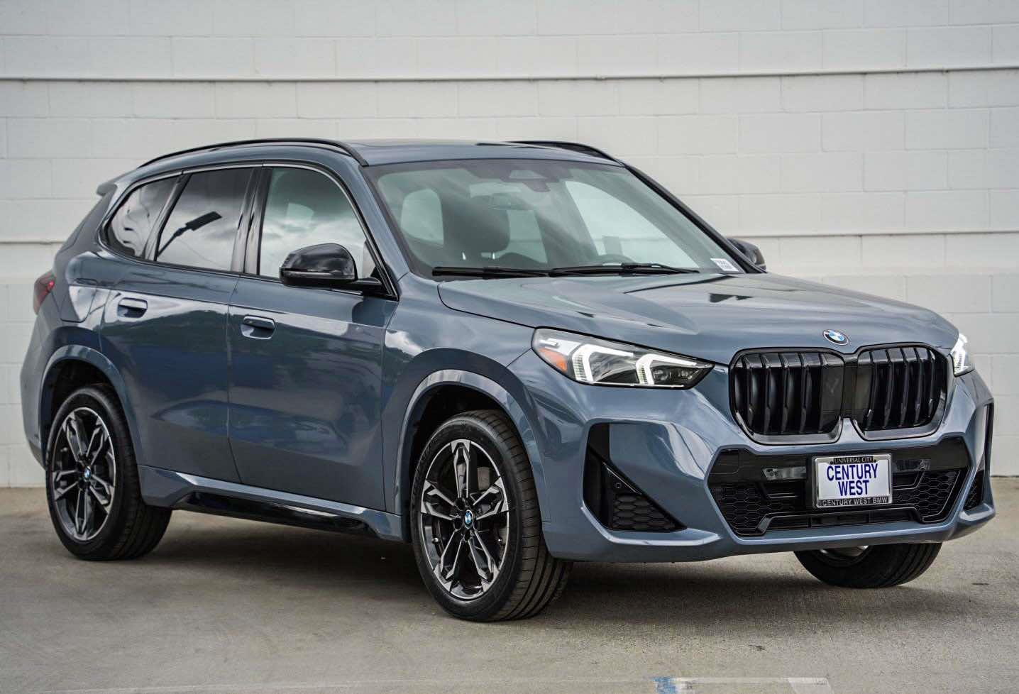 2023 BMW X1 28i
