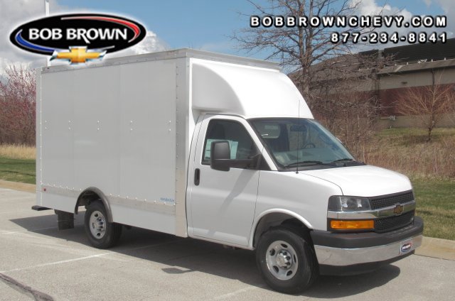 2024 Chevrolet Express Cutaway Base's photo