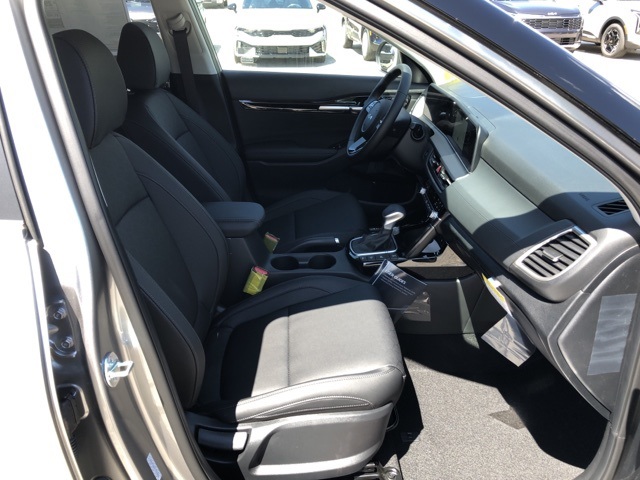 2026 Kia Seltos EX photo 28