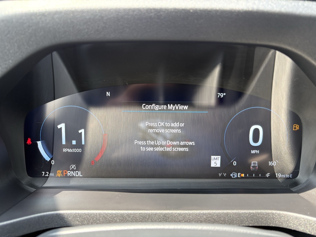2025 Ford Explorer photo 9
