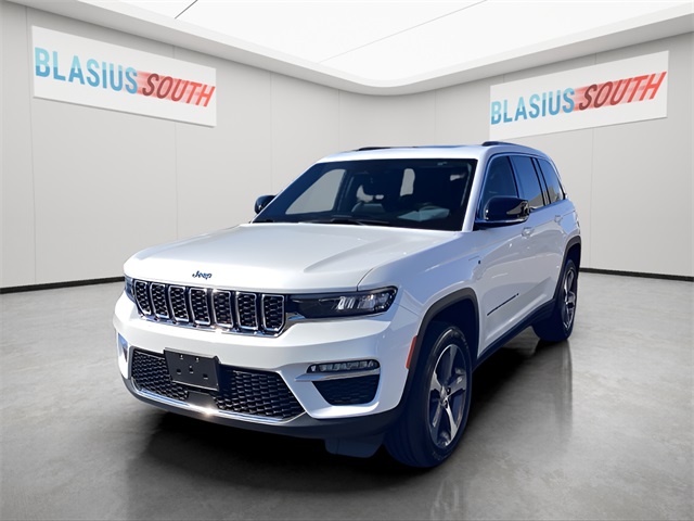 2023 Jeep Cherokee 4xe photo 7