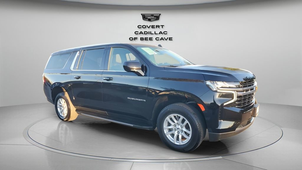 2021 Chevrolet Suburban LT's photo