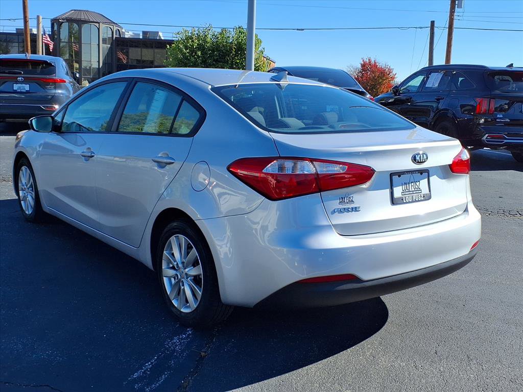 Used 2015 Kia Forte LX with VIN KNAFX4A60F5398545 for sale in St. Louis, MO