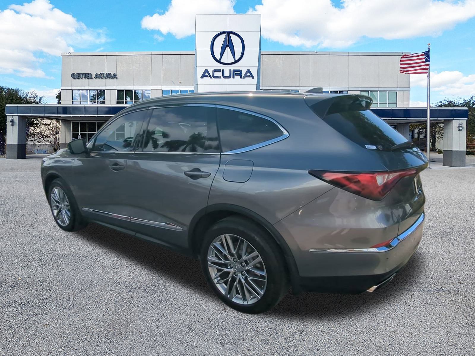 2023 Acura MDX Advance SH-AWD photo 7