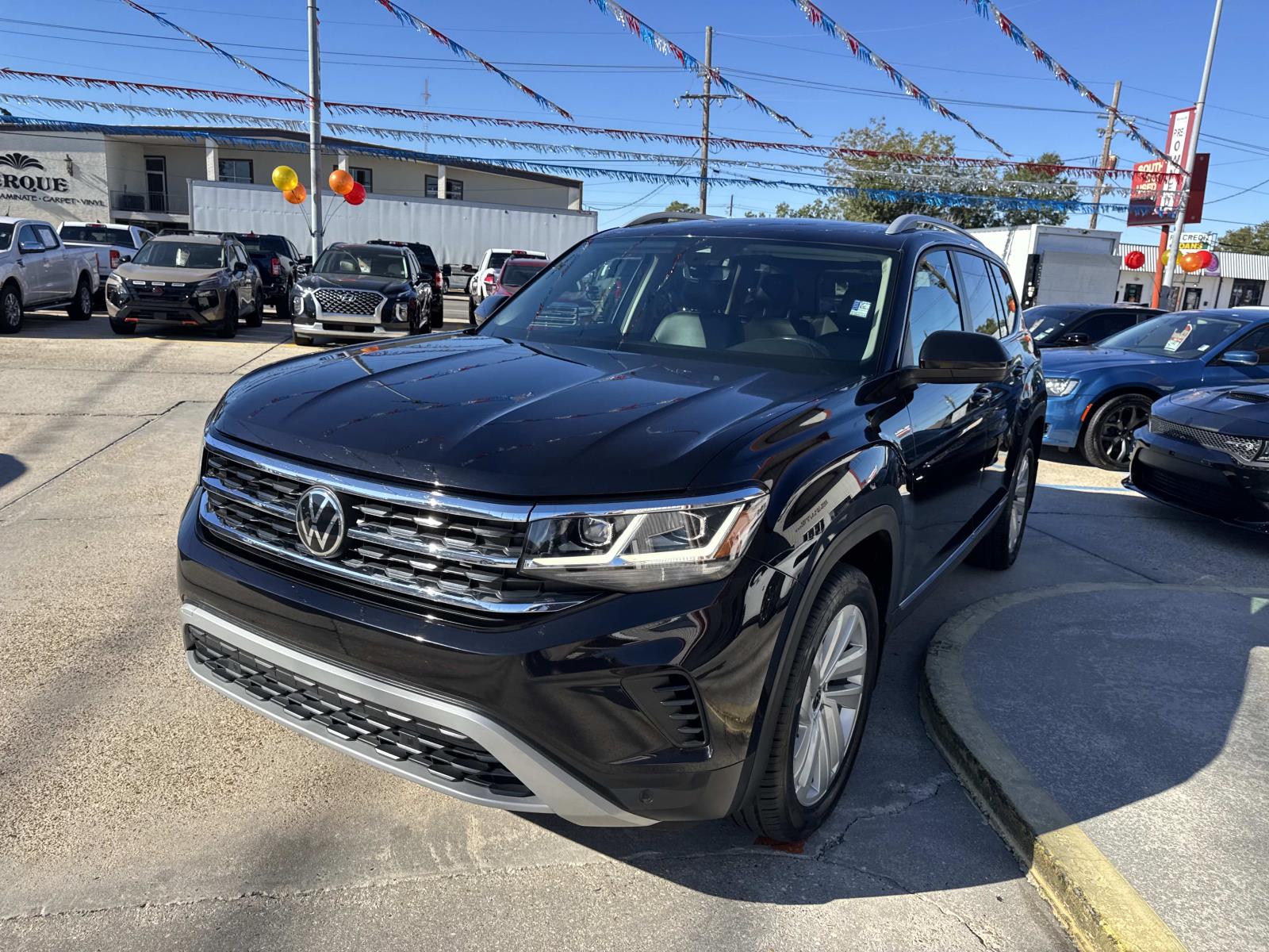 2021 Volkswagen Atlas V6 SEL photo 2