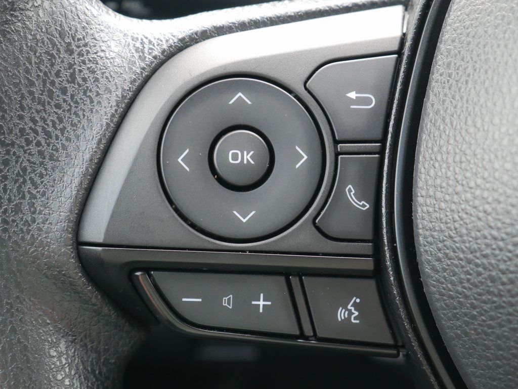 2022 Toyota Corolla LE photo 21