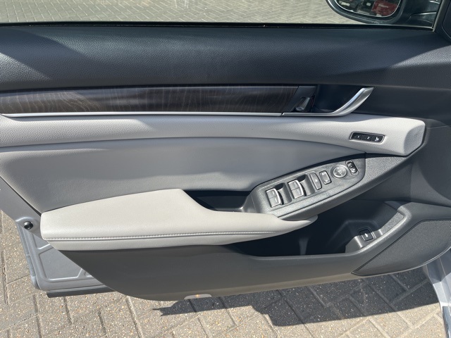 2019 Honda Accord Hybrid EX-L photo 20