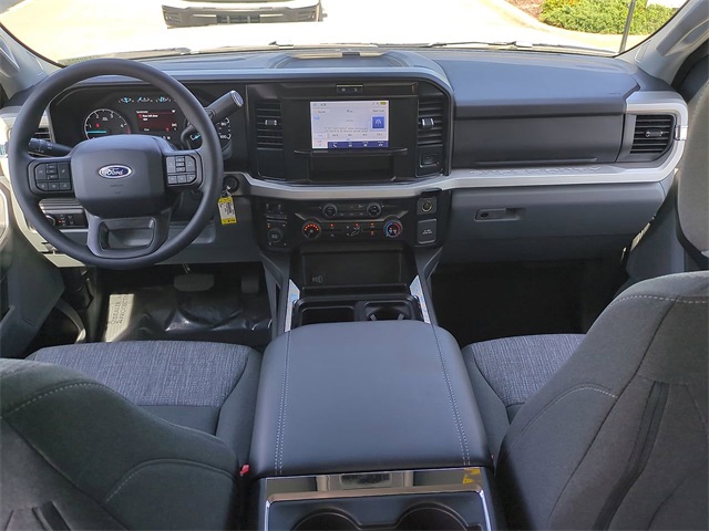 2025 Ford F-250 XLT photo 13