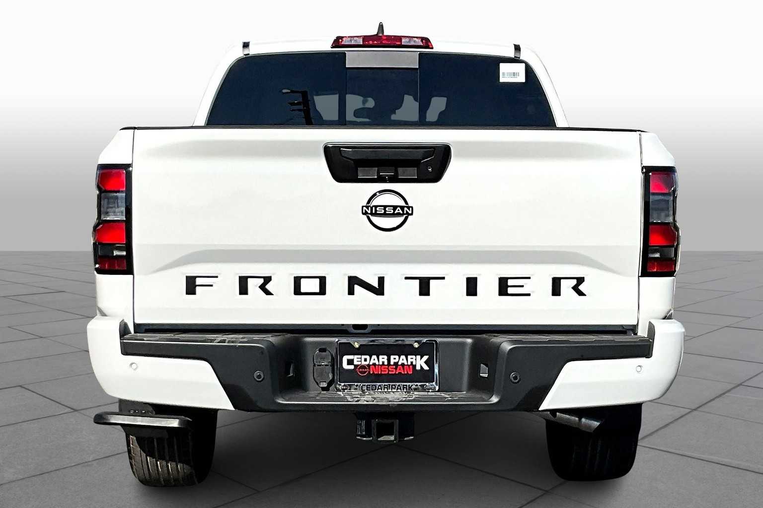 2026 Nissan Frontier SV photo 4