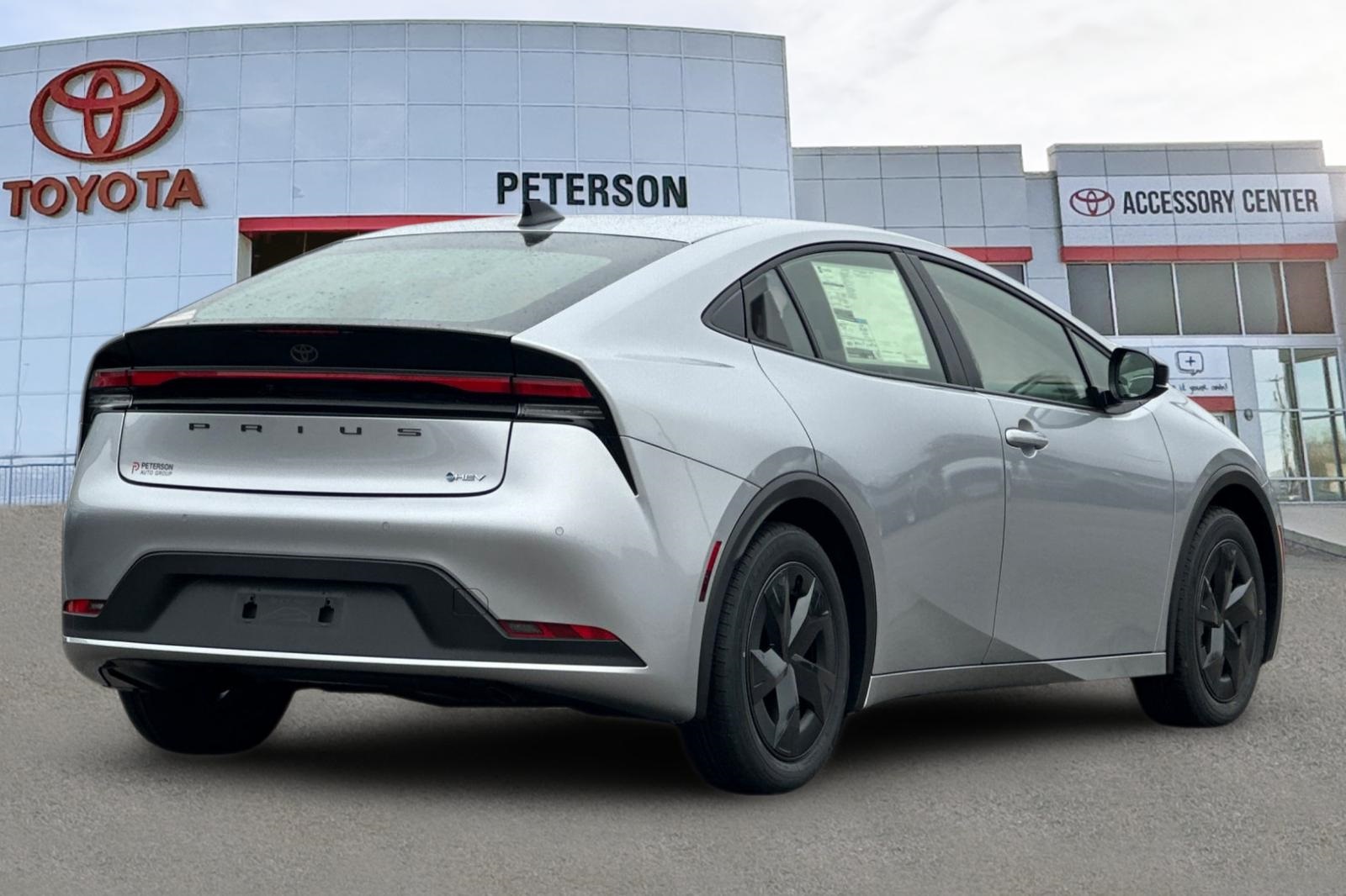 2026 Toyota Prius LE photo 4