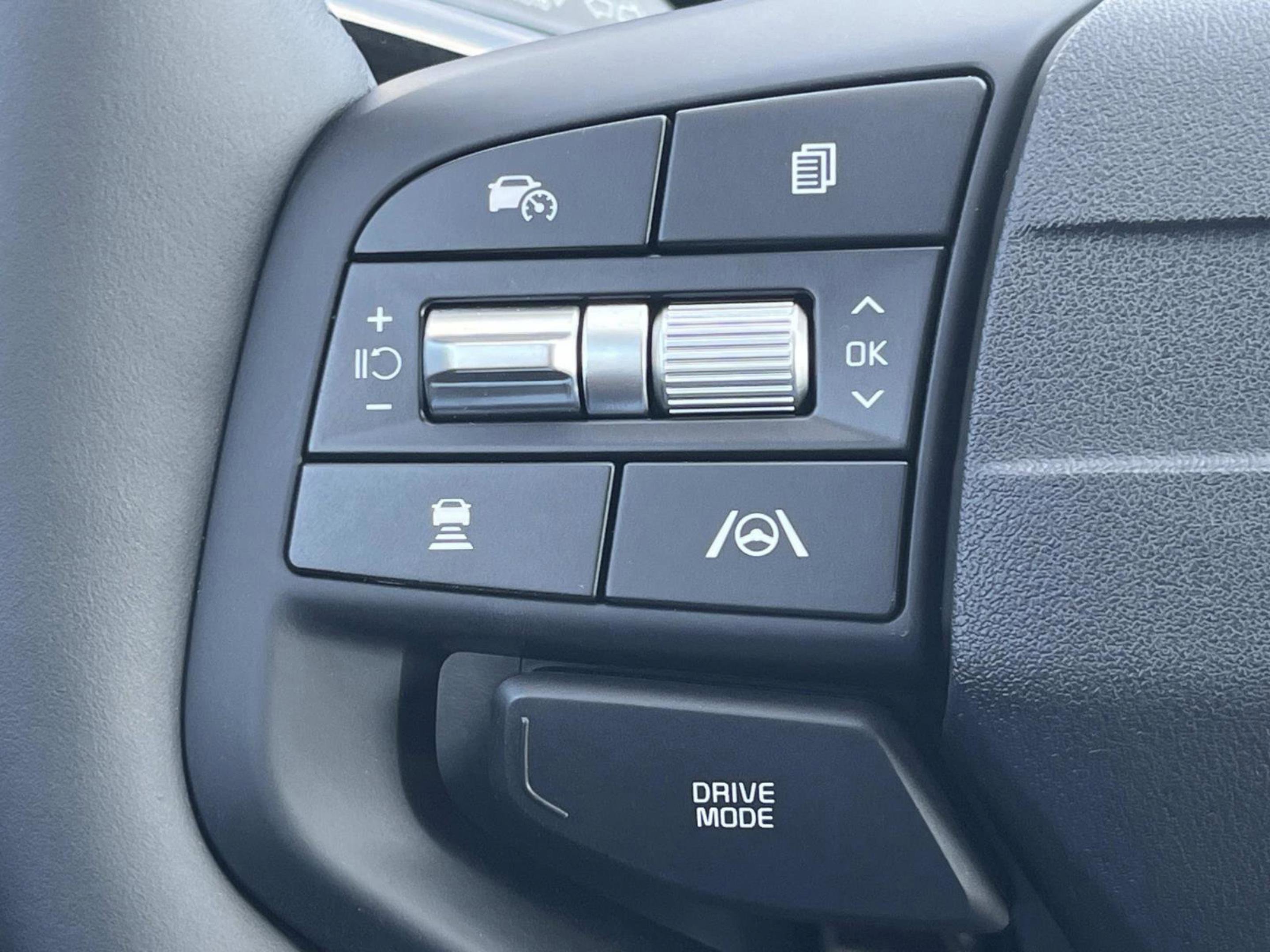 2026 Kia Sportage EX photo 23