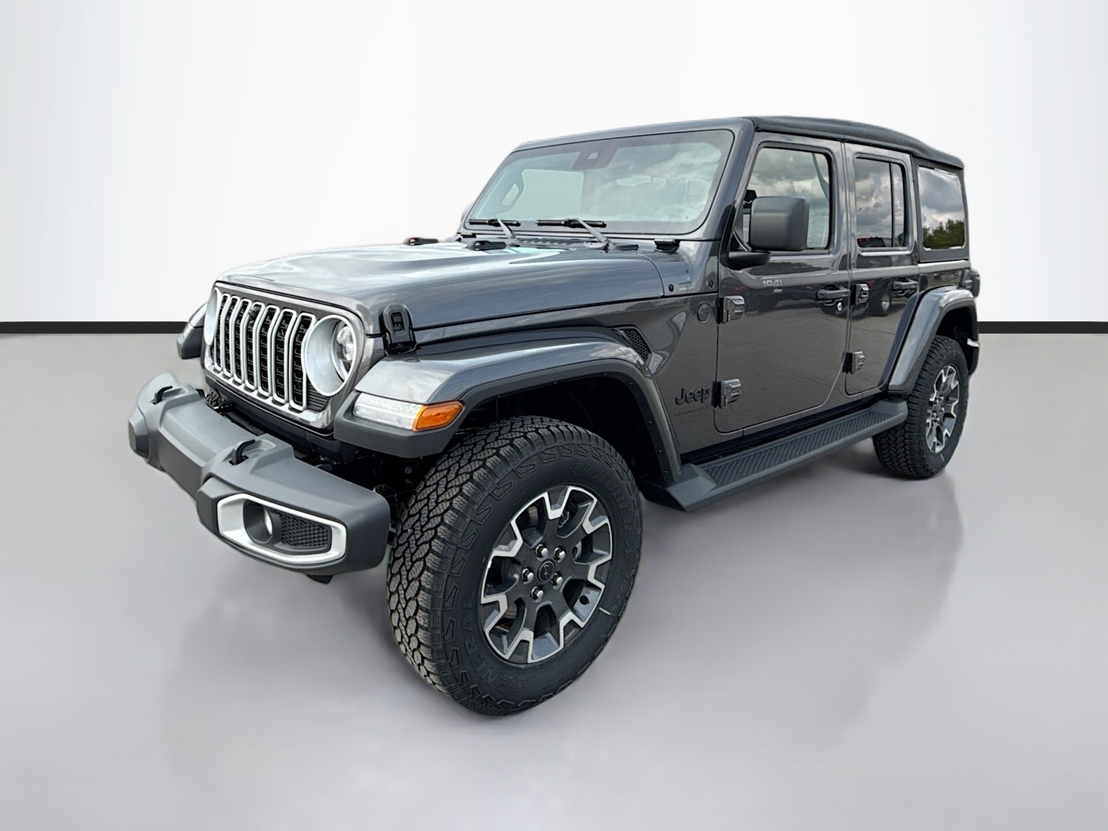2025 Jeep Wrangler 4-Door Sahara's photo