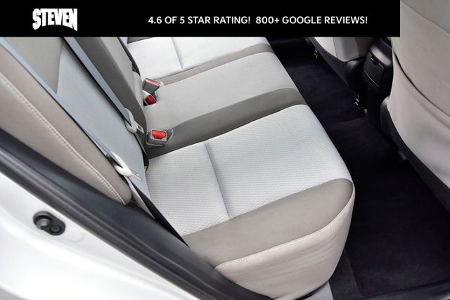 2017 Toyota Corolla LE photo 11