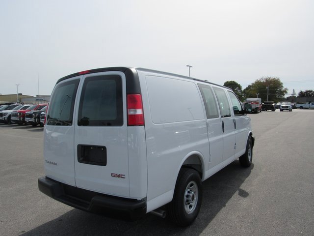 2025 Gmc Savana Cargo 2500 photo 4