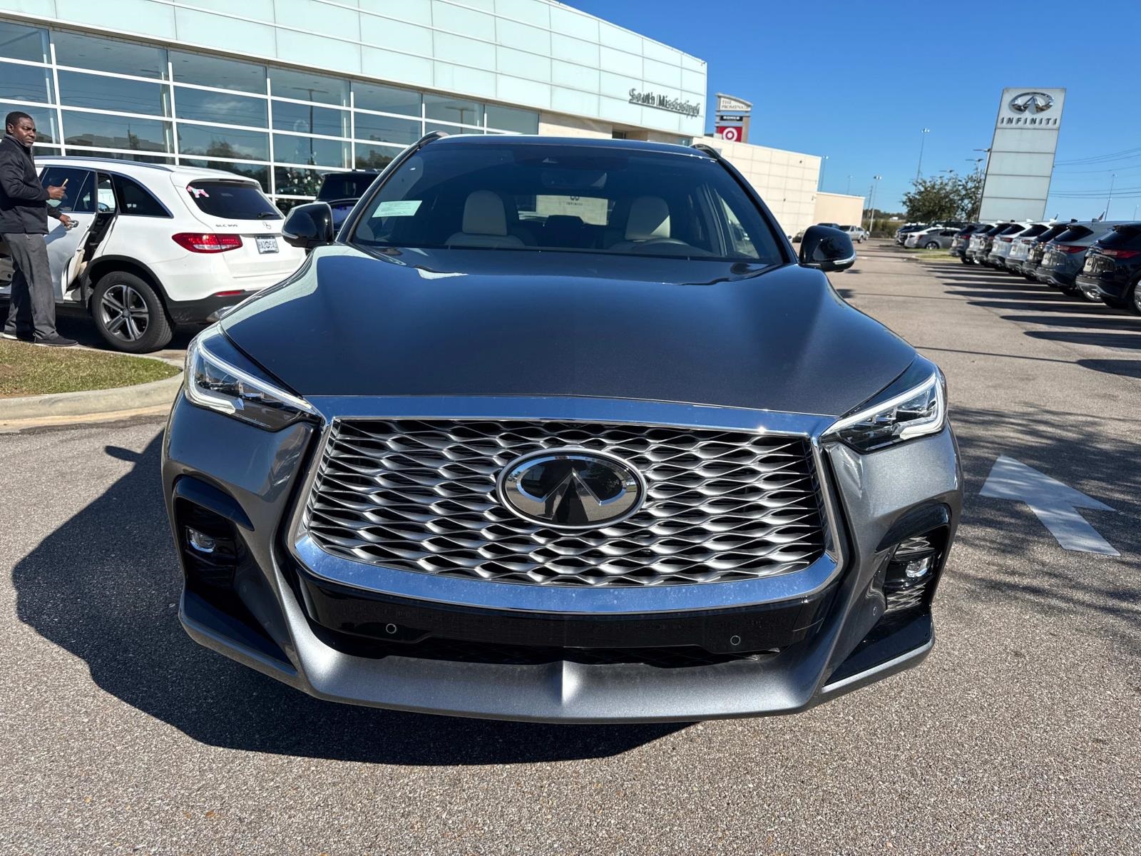 2025 Infiniti QX55 Essential photo 2