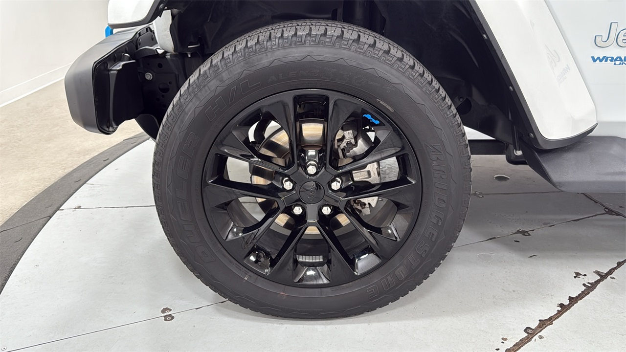 2022 Jeep Wrangler Unlimited Sahara 4xe photo 20