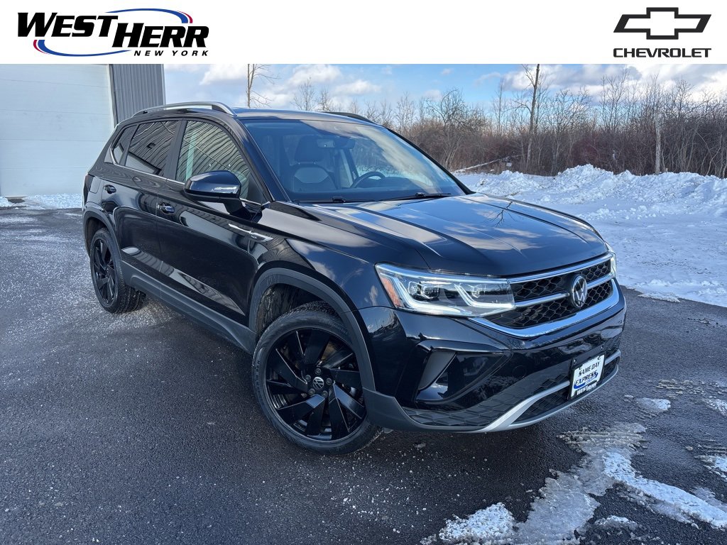 2024 Volkswagen Taos SEL's photo