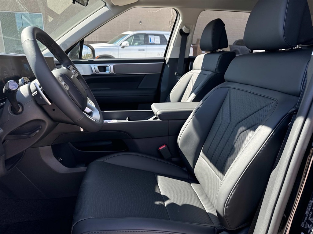 2025 Hyundai Santa Fe SEL photo 7
