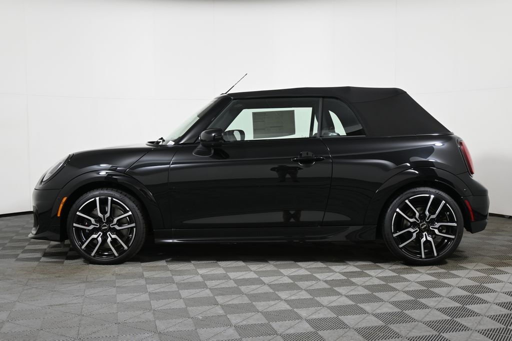 2026 Mini Cooper Convertible Iconic photo 2