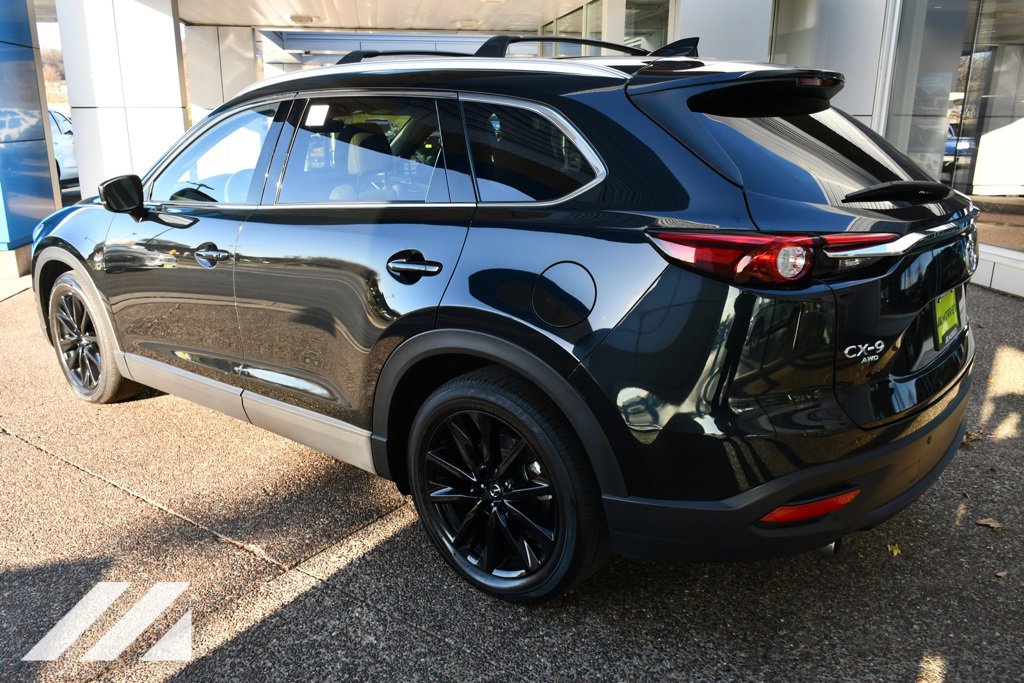 2022 Mazda CX-9 Touring photo 2