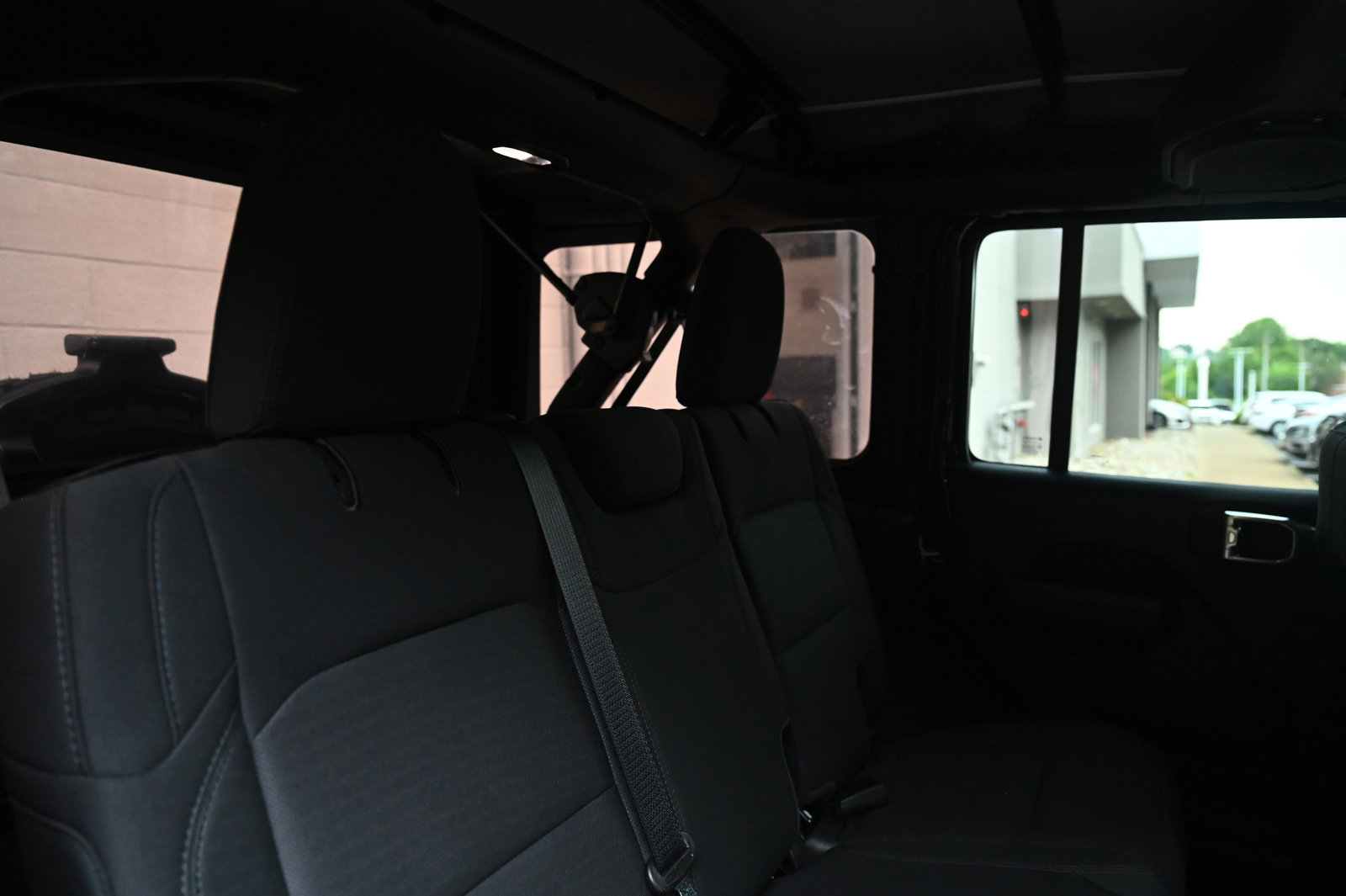2021 Jeep Wrangler Unlimited Willys Sport photo 33